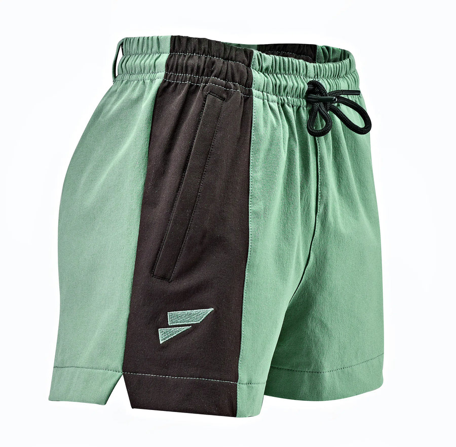 Women's bouldering shorts